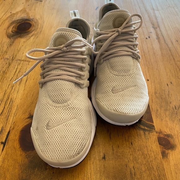 nike air presto womens nude